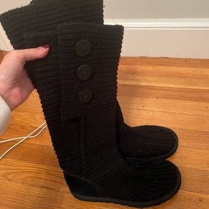 Women’s black ugg knit boots